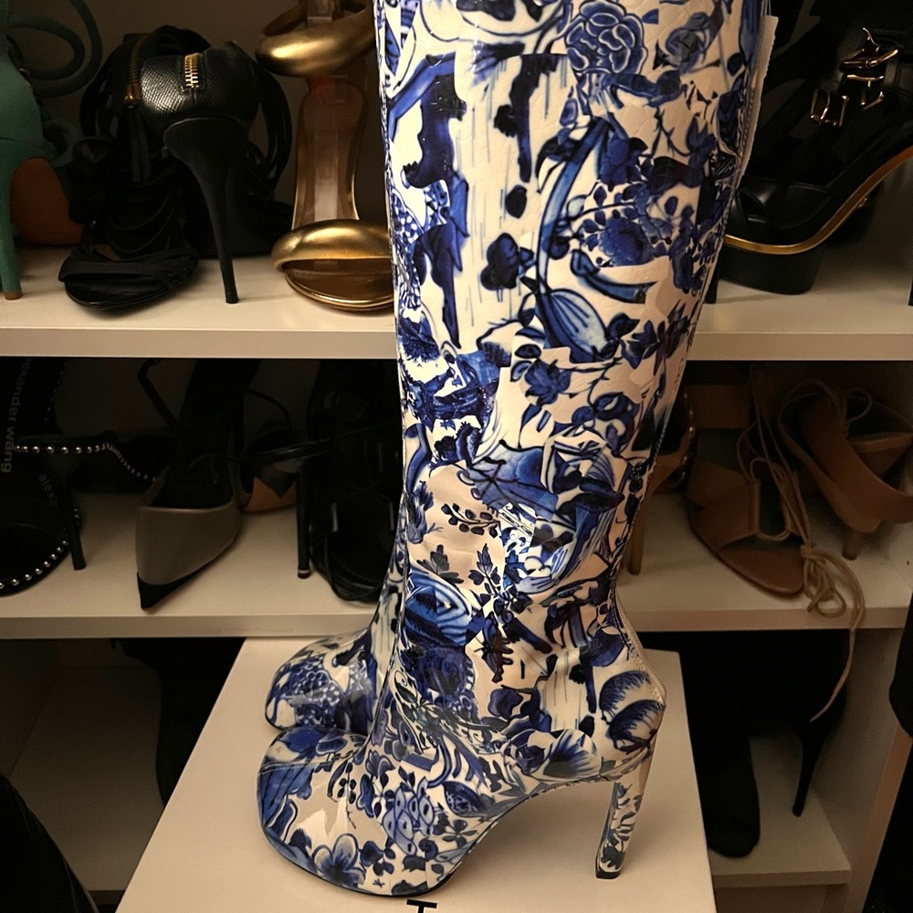 Dries Van Noten Blue and White Patterned Boots Size 40